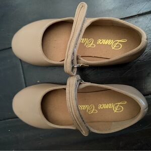 Dance Class Girls' Tan Mary Jane Flats with Hook-and-Loop Strap